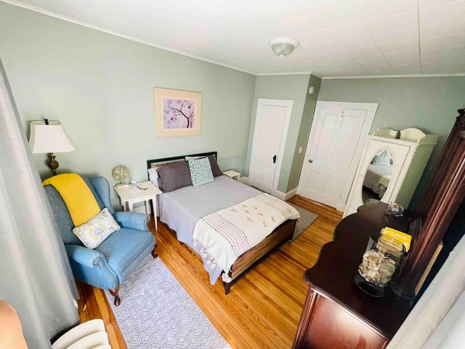 نيو لندن Delightful 2Br Apartment With Balcony - 15 Min From Mohegan Sun- Foxwoods Casinos & Mystic المظهر الخارجي الصورة